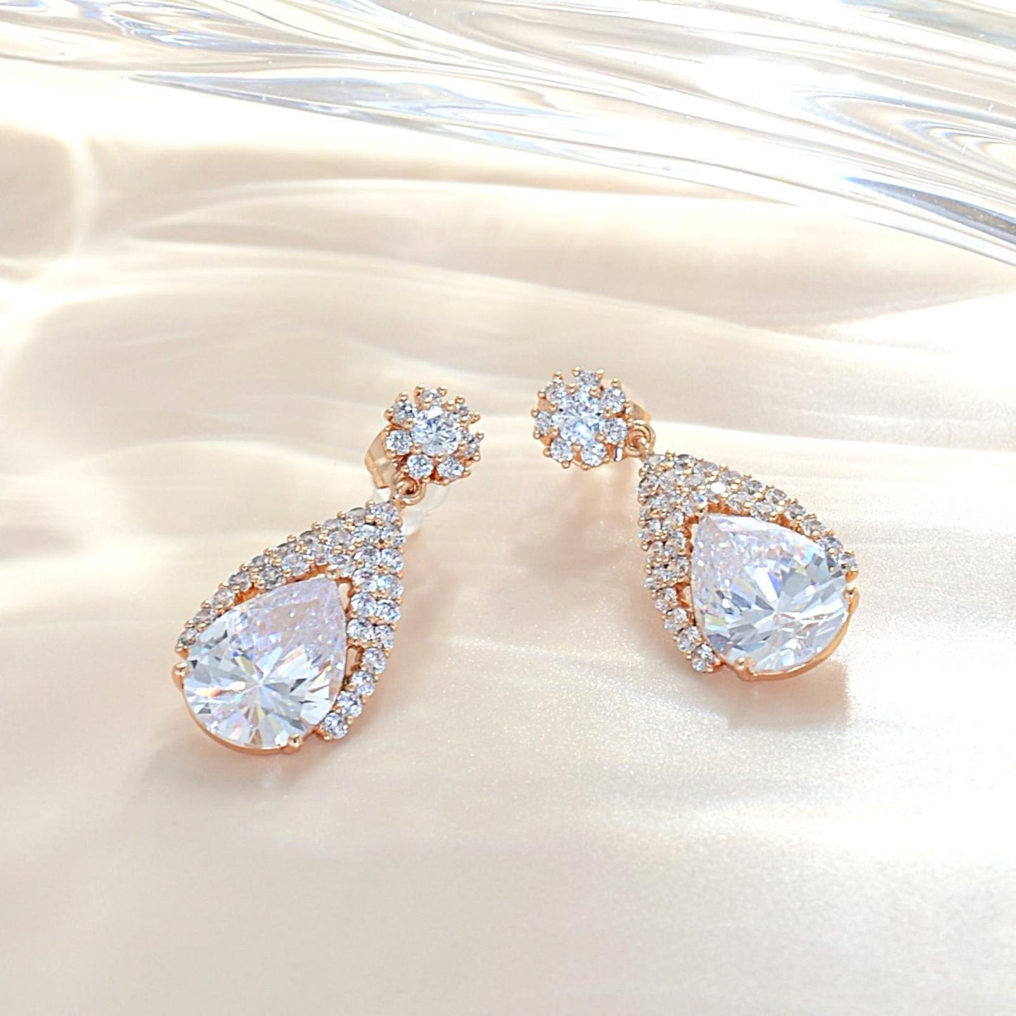 TIMEMATRIX 18K Gold Plated Waterdrop Dangle Earrings for Women | Sparkling Cubic Zirconia Drop Pendant | Perfect for Wedding, Bridal & Daily Elegance