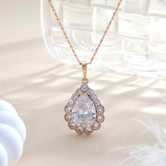 TIMEMATRIX Women's 18K Gold Plated Water Drop Pendant Necklace | White Pear Zirconia Gemstone, Stylish Daily & Gift Jewelry