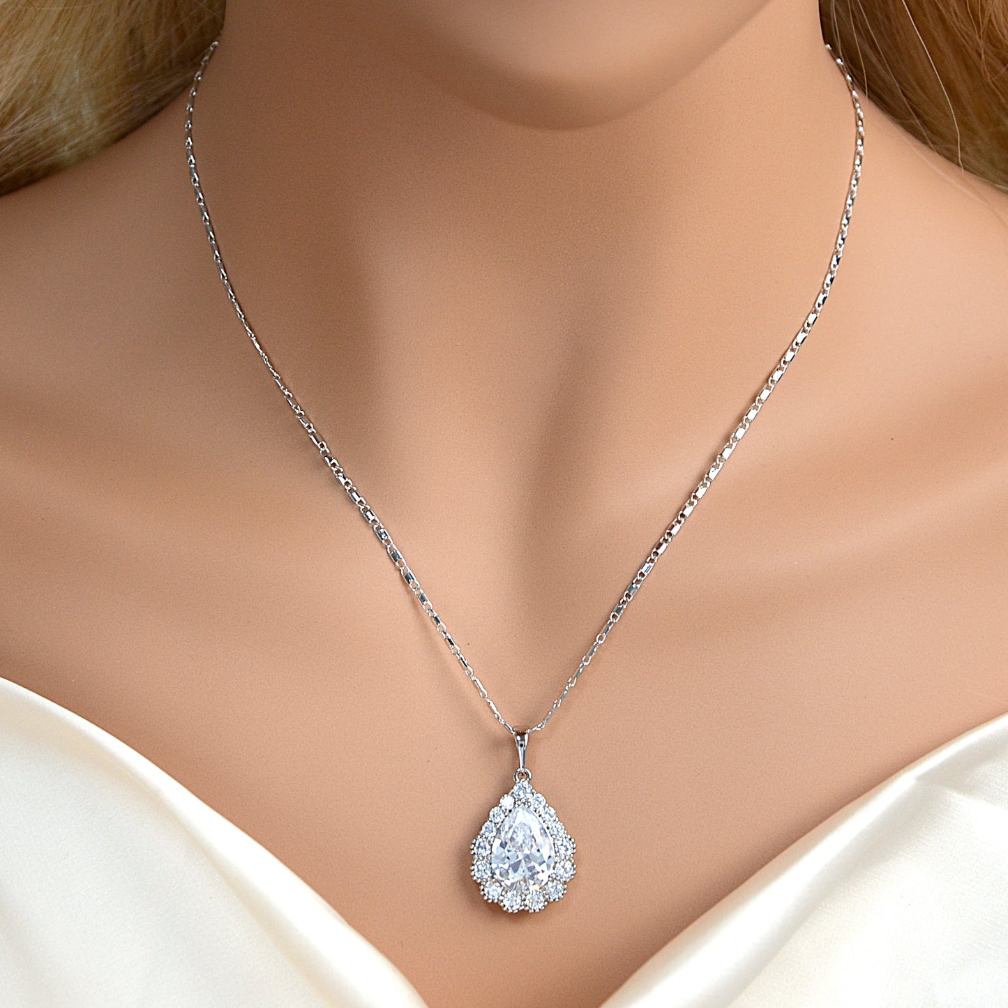 TIMEMATRIX Women's White Gold Plated Water Drop Pendant Necklace | White Pear Zirconia Gemstone, Stylish Daily & Gift Jewelry