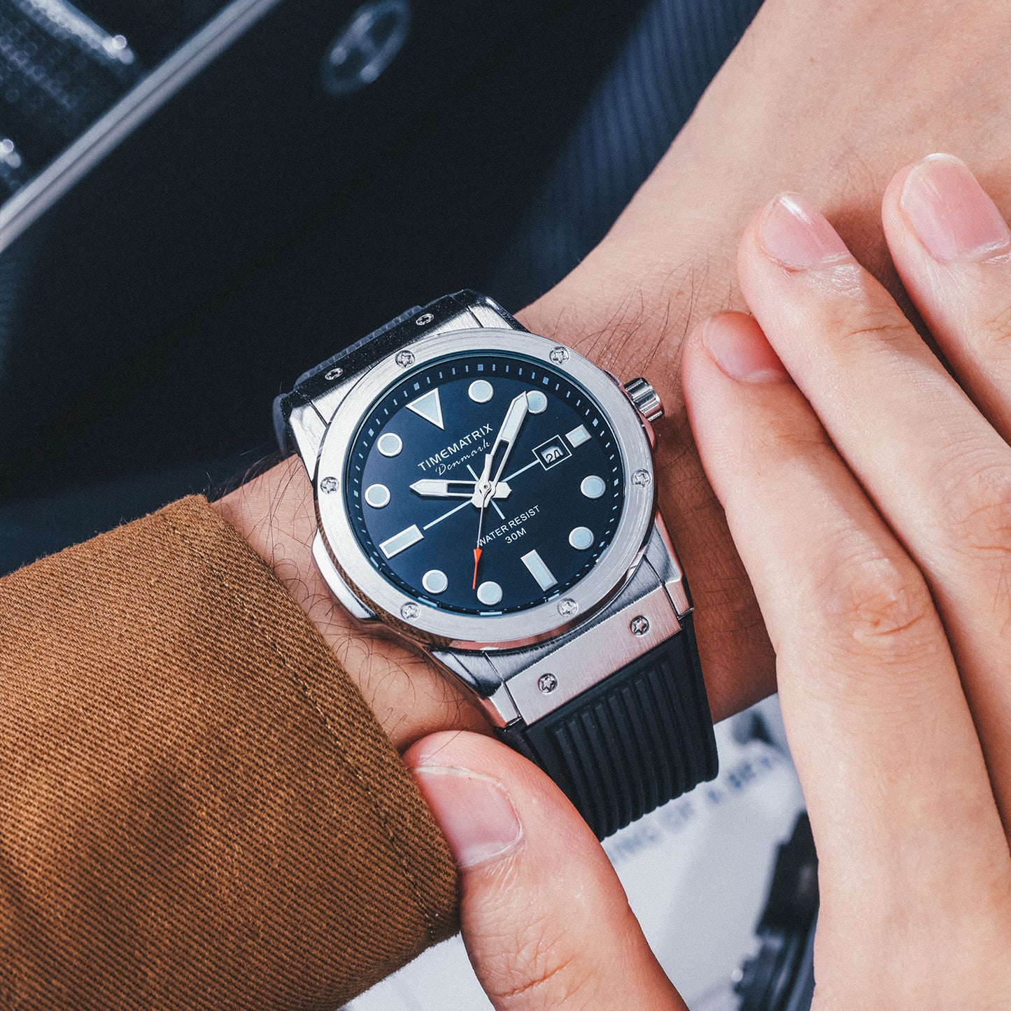 TIMEMATRIX Men's Stylish 40mm Alloy Watch | Silicone & Quartz | Daily Waterproof | Casual Office & Sport | Graduation Gift for Young Professionals